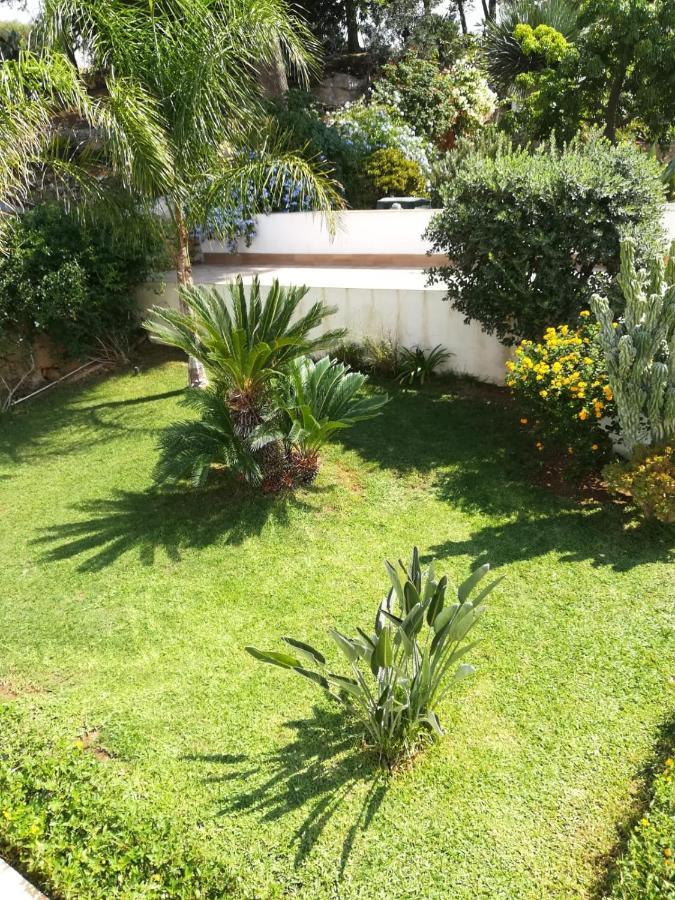 B&B Bianco Sale Rilievo Exterior foto