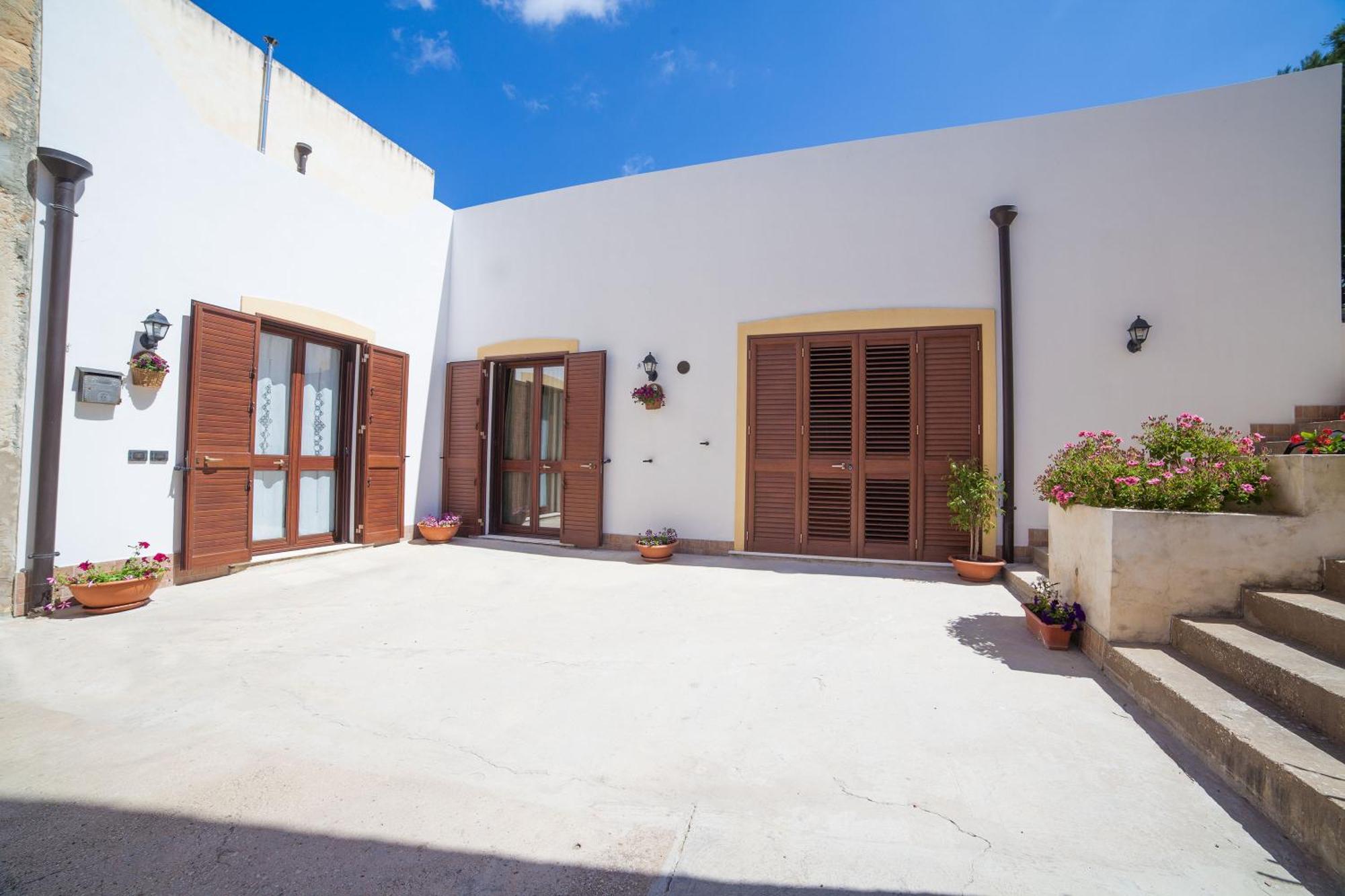 B&B Bianco Sale Rilievo Exterior foto