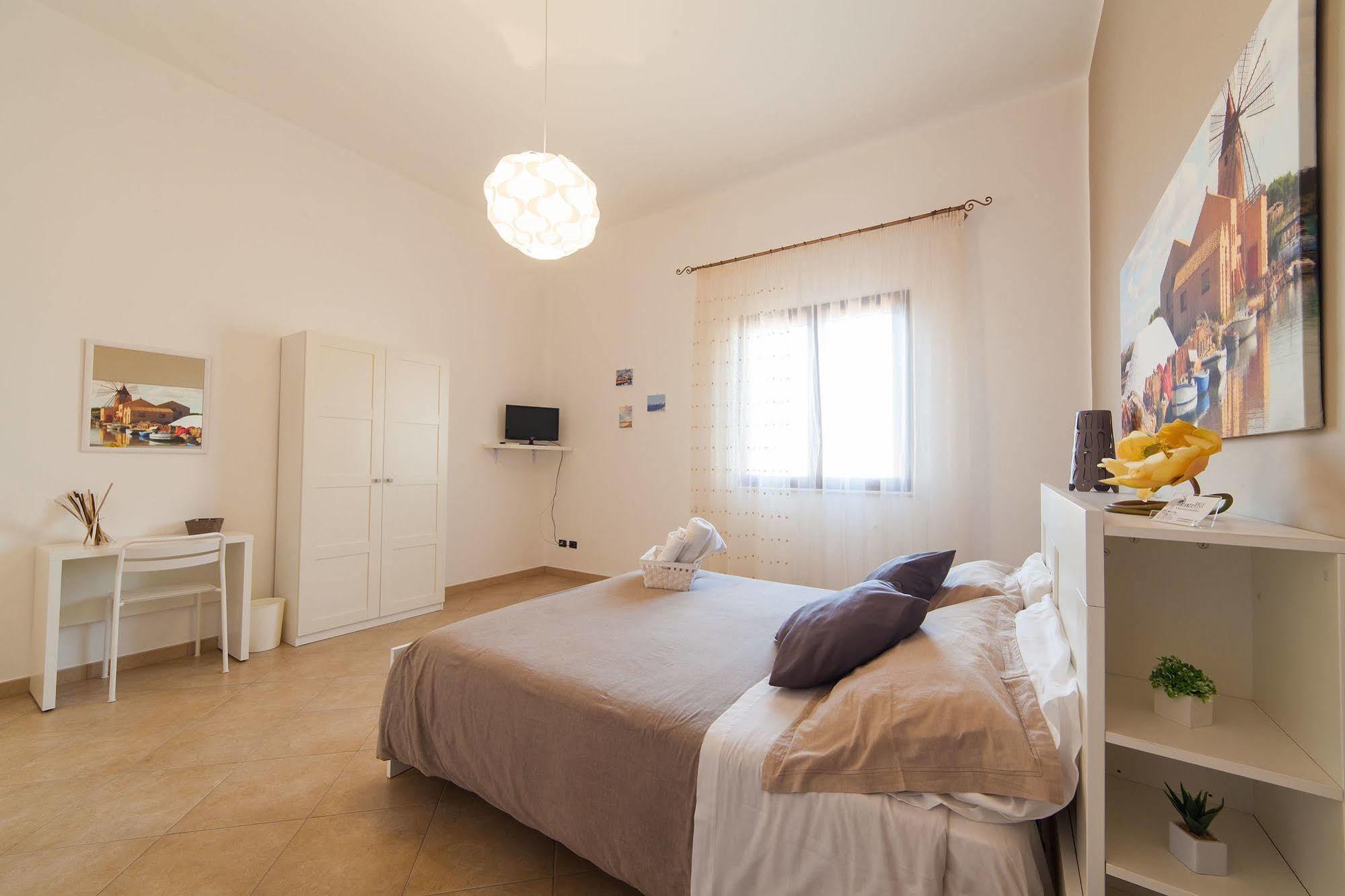 B&B Bianco Sale Rilievo Exterior foto
